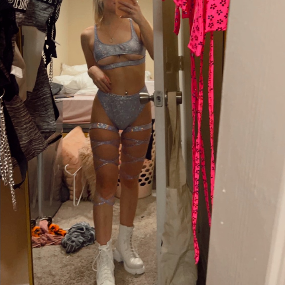 i heart raves set & wrap up garters